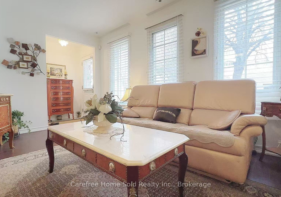 151-townsgate-drive-vaughan-ontario-n13067422