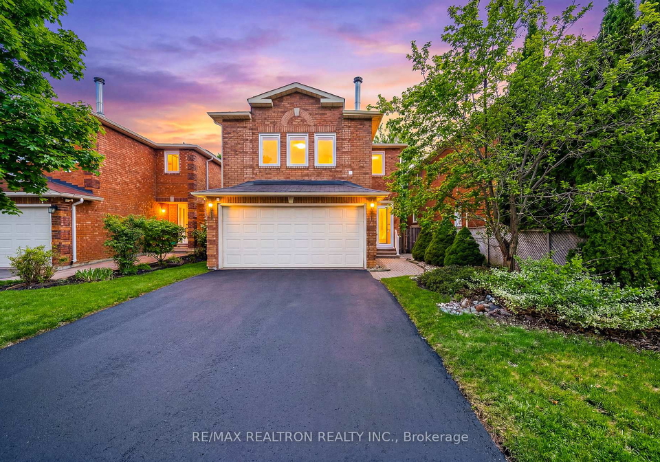 19-justus-drive-richmond-hill-ontario-n13067596