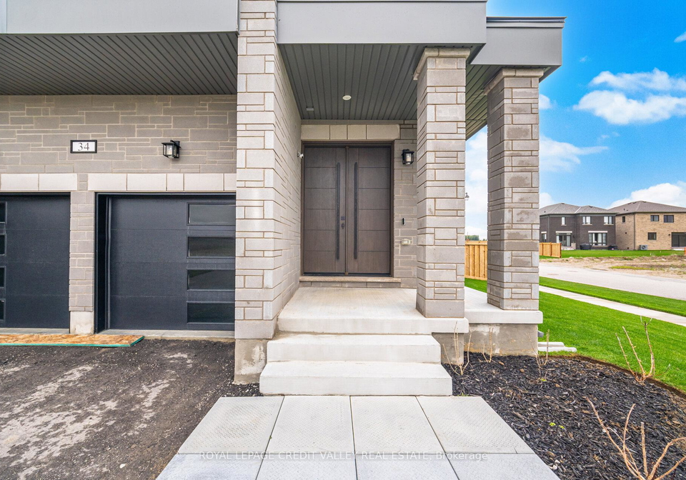 34-felhazi-trail-s-essa-ontario-n13068198