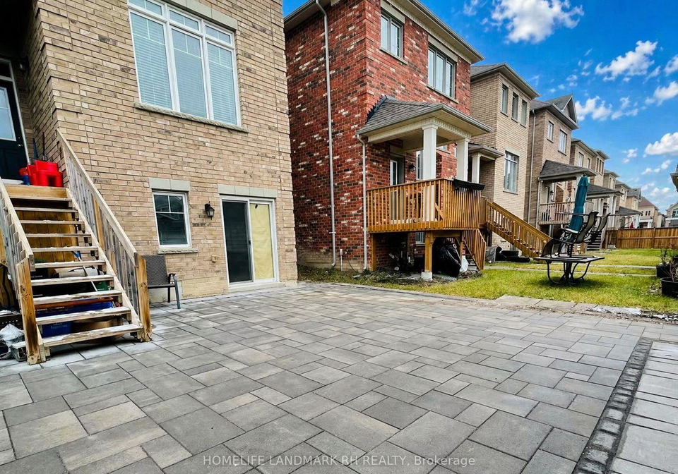 25-clara-may-avenue-east-gwillimbury-ontario-n13069070