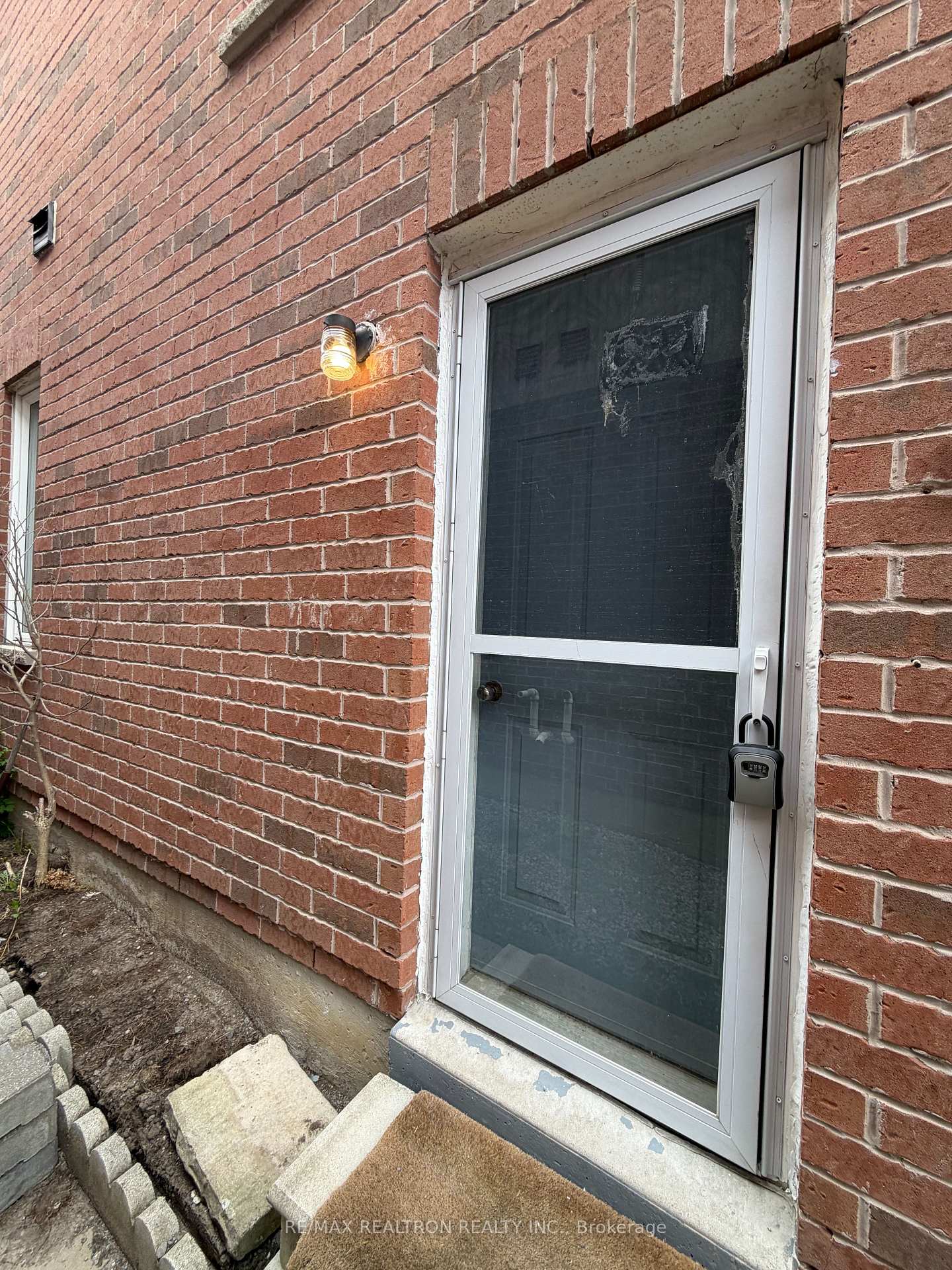 51-ralph-chalmers-avenue-markham-ontario-n13069394