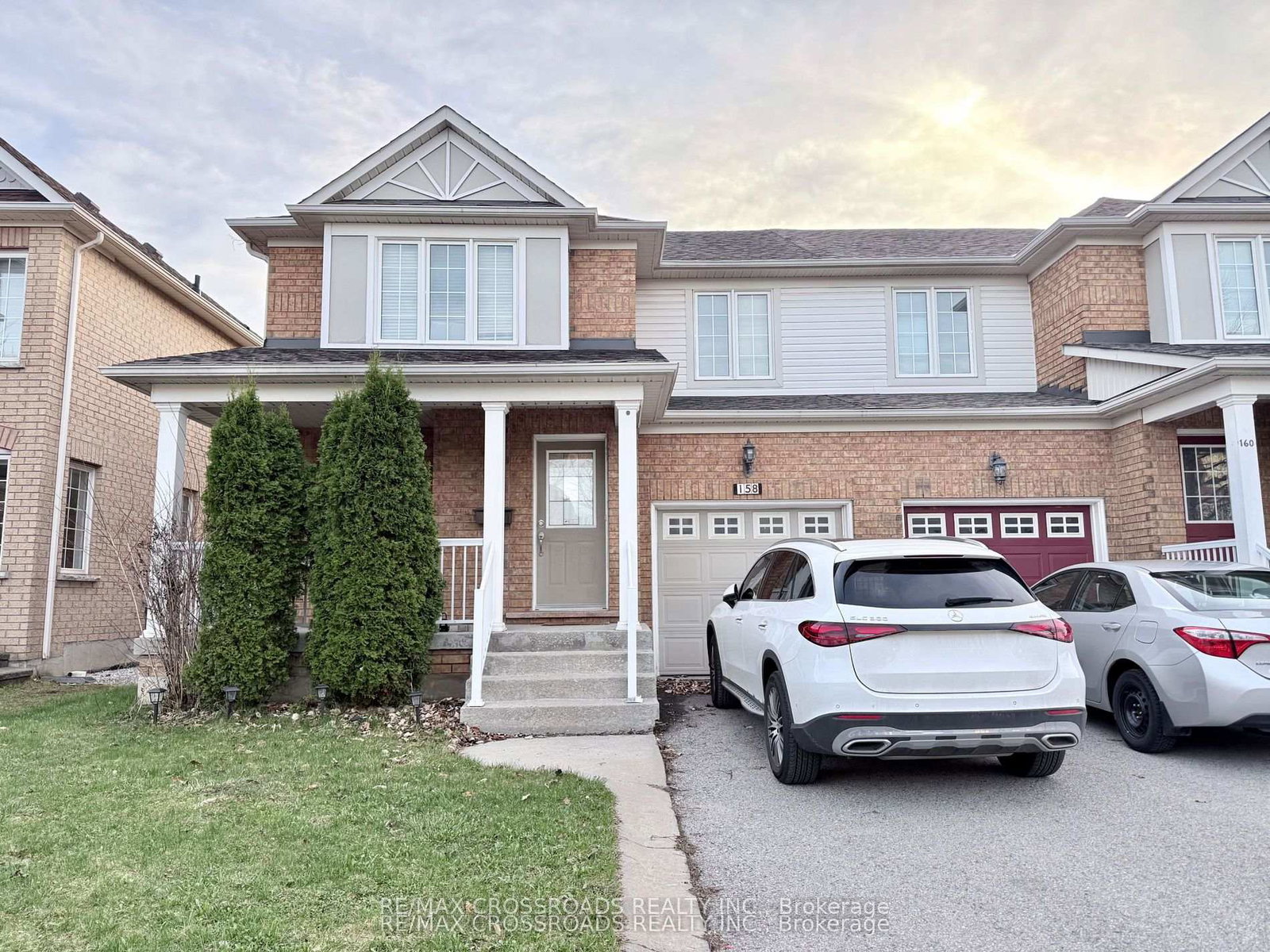 158-gail-parks-crescent-newmarket-ontario-n13069406
