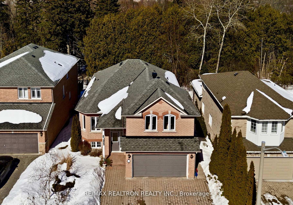 28-headwater-crescent-richmond-hill-ontario-n13069632