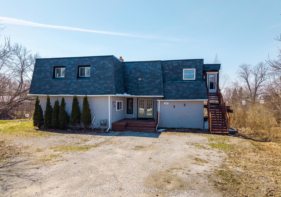 300-metro-road-n-georgina-ontario-n13069652