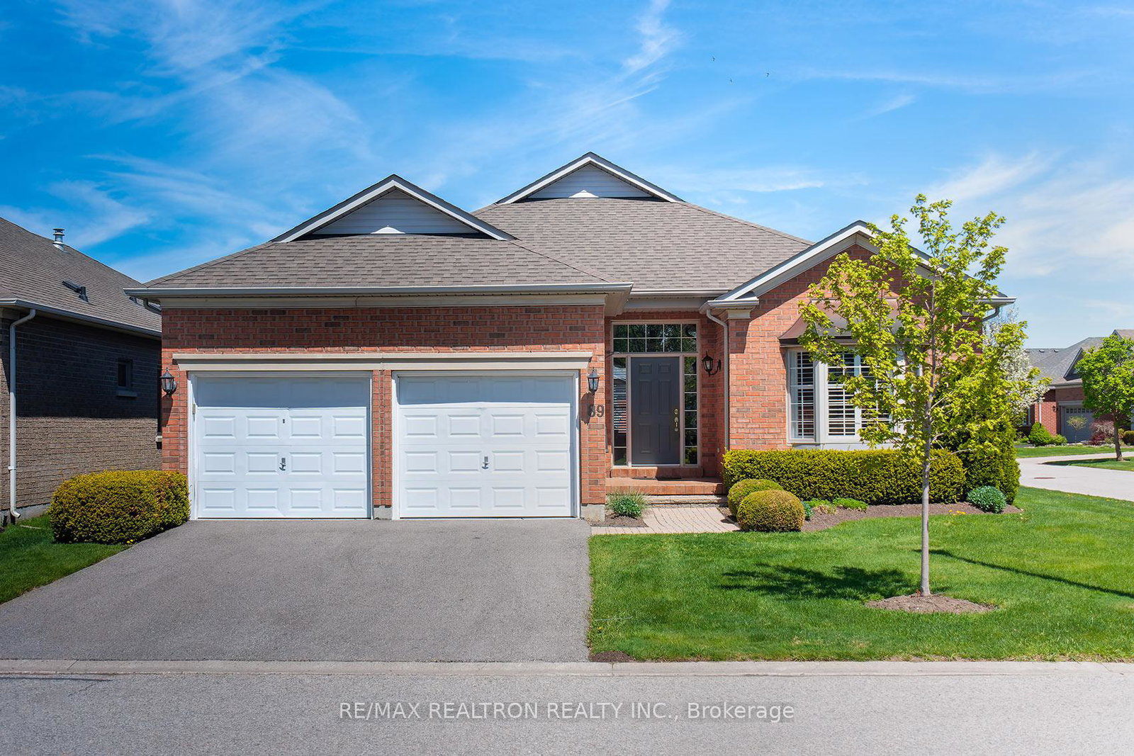 89-couples-gallery-whitchurch-stouffville-ontario-n13069986
