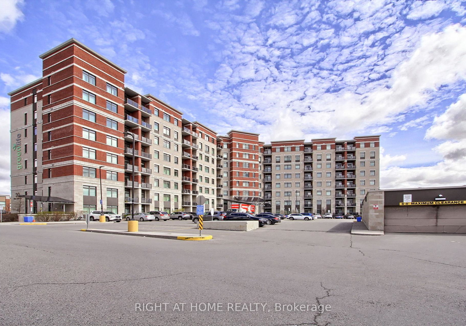 39-new-delhi-drive-e-markham-ontario-n13070728