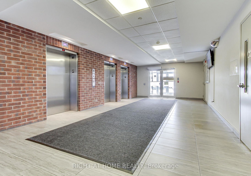 39-new-delhi-drive-e-markham-ontario-n13070728
