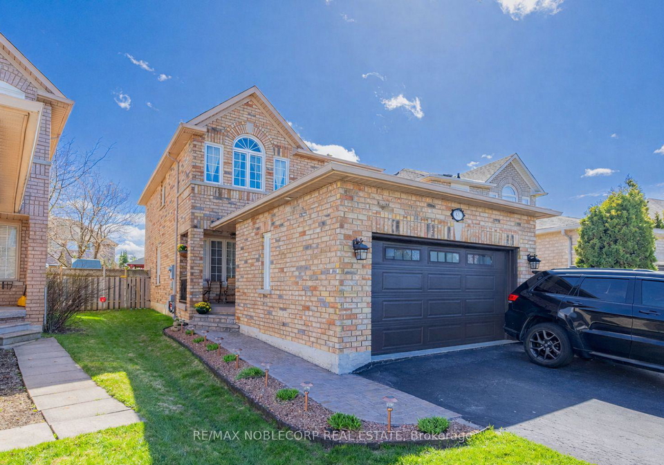 61-woodhaven-crescent-richmond-hill-ontario-n13071038