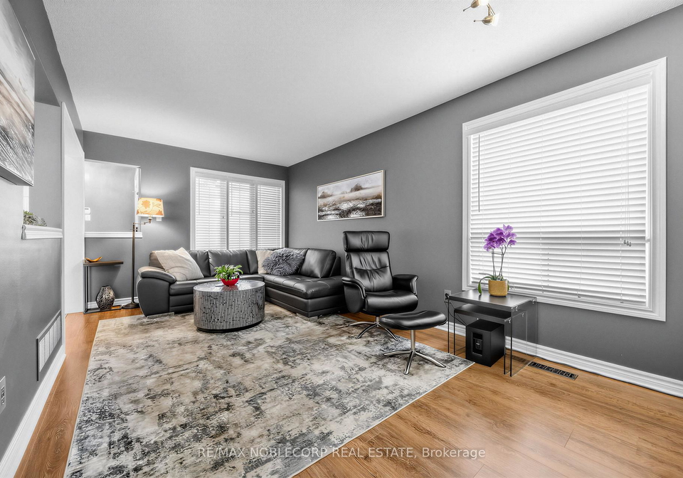 61-woodhaven-crescent-richmond-hill-ontario-n13071038