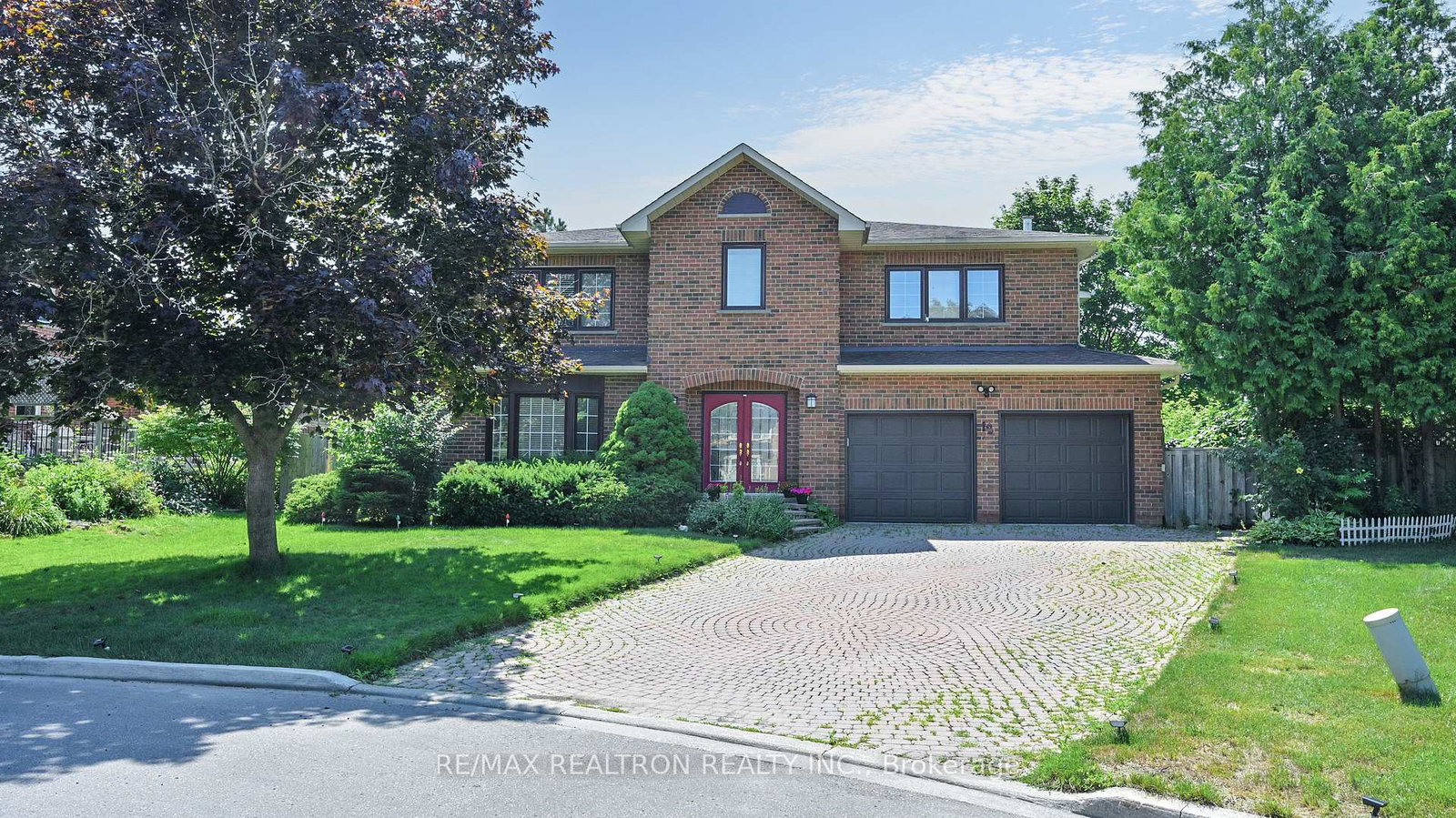 12-greenbriar-court-aurora-ontario-n13071098