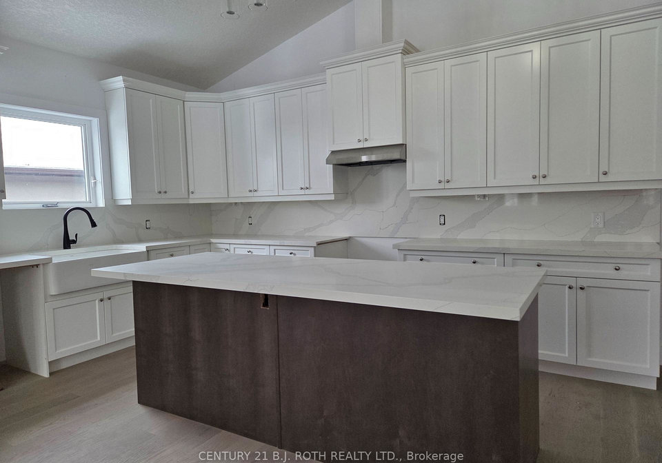 3191-cove-avenue-innisfil-ontario-n13073050
