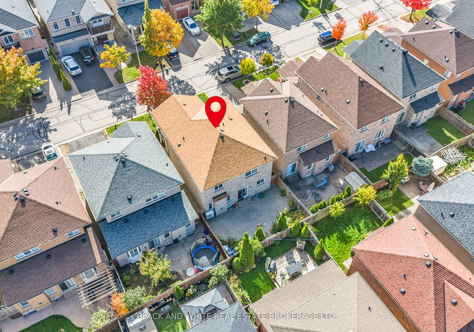 18-daiseyfield-crescent-vaughan-ontario-n13073252