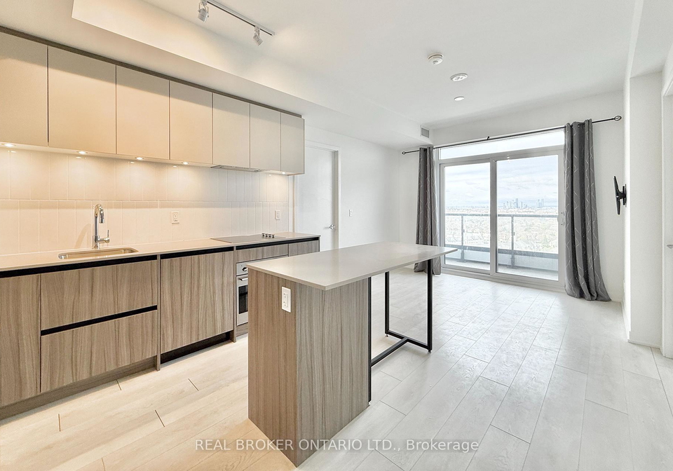 7950-bathurst-street-vaughan-ontario-n13073380
