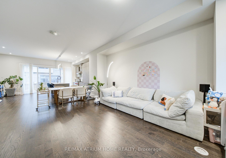 135-smallwood-circle-vaughan-ontario-n13073424