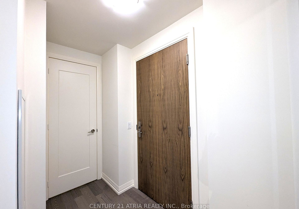 27-korda-gate-vaughan-ontario-n13073838