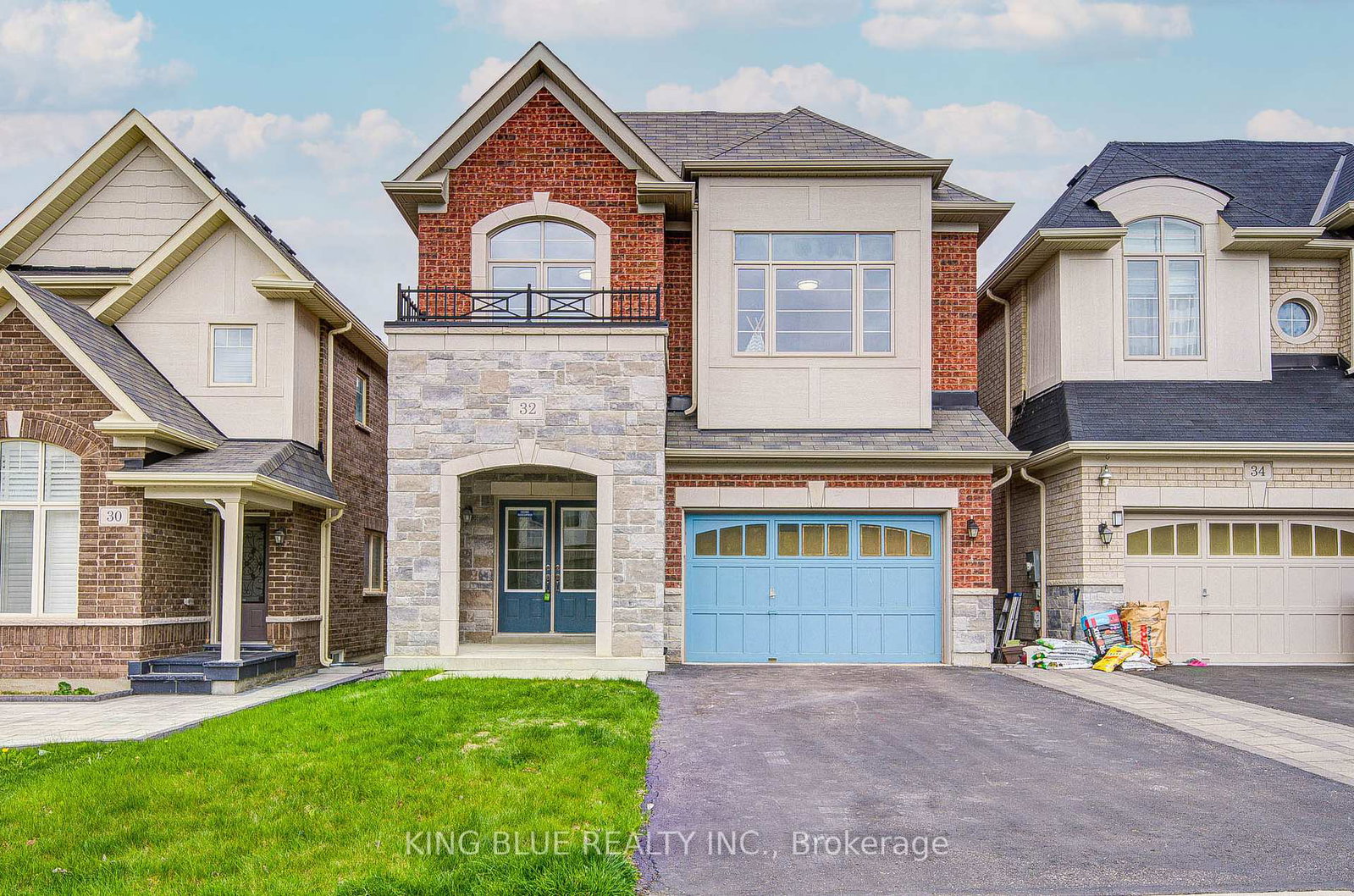32-foxberry-road-east-gwillimbury-ontario-n13074174