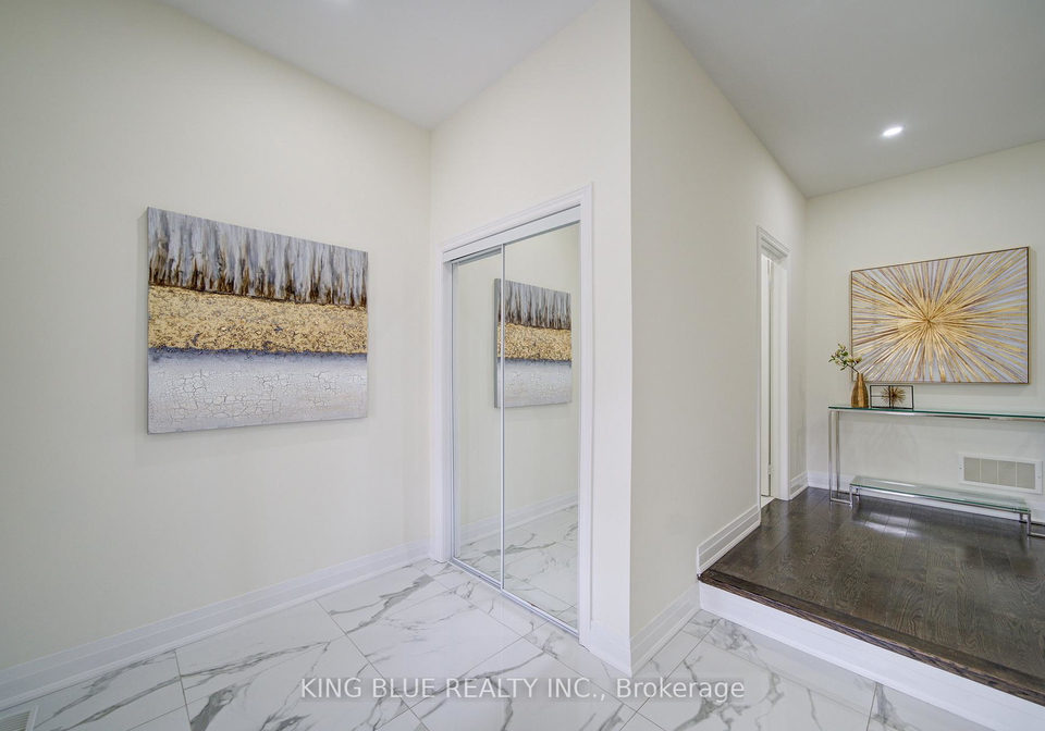 32-foxberry-road-east-gwillimbury-ontario-n13074174