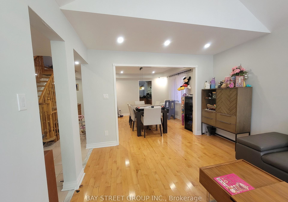 98-brookeview-drive-aurora-ontario-n13074182