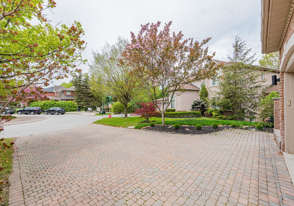 68-direzze-court-richmond-hill-ontario-n13074568