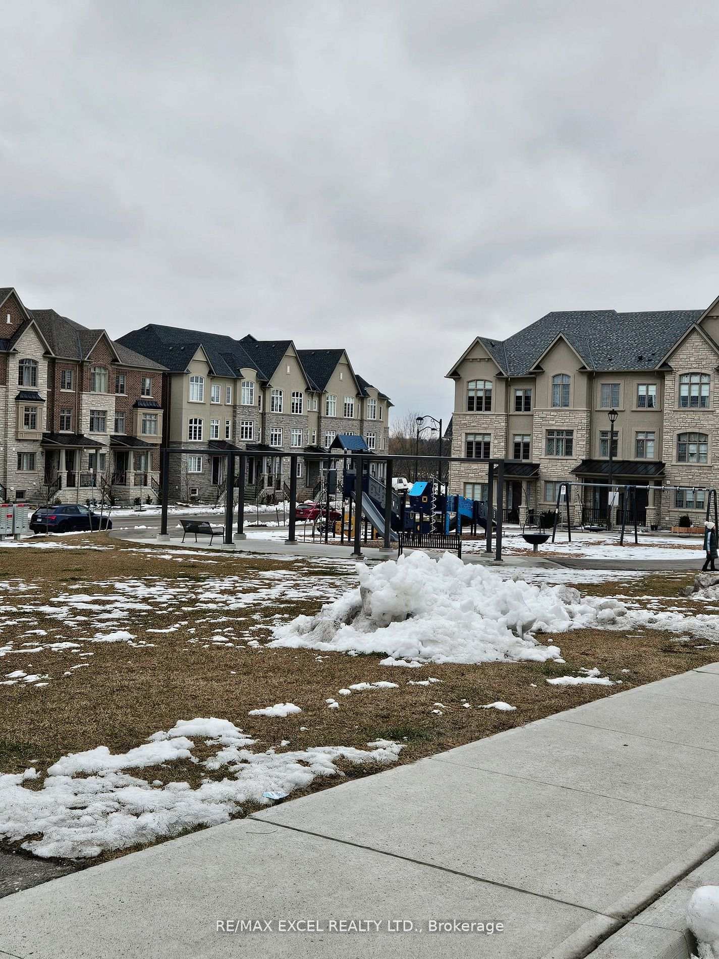 28-island-green-lane-markham-ontario-n13074888