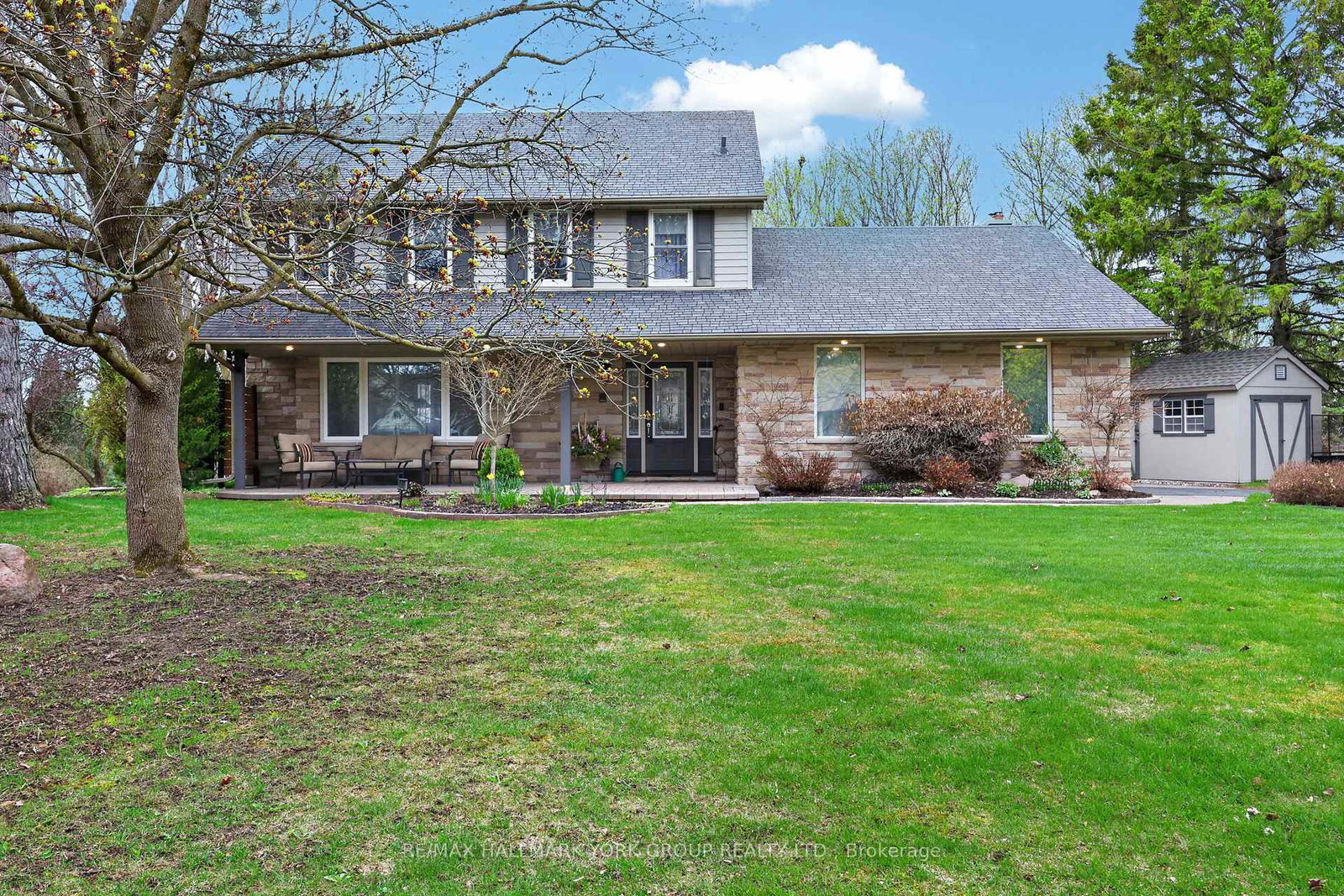 8-grant-court-east-gwillimbury-ontario-n13075406