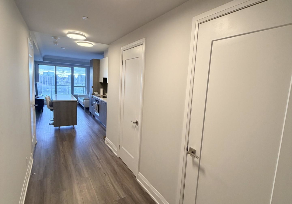 18-water-walk-drive-markham-ontario-n13075798
