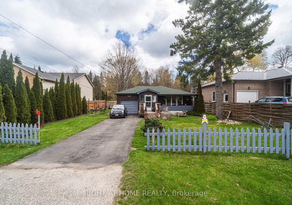 1007-ferrier-avenue-innisfil-ontario-n13075828