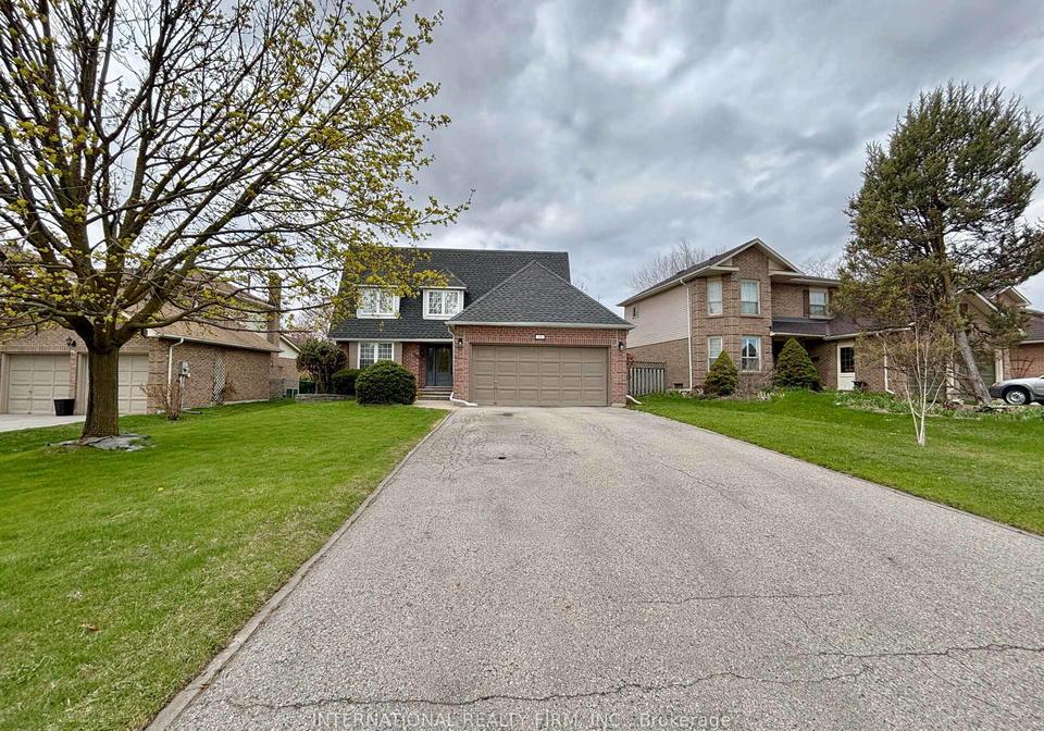 168-willow-lane-newmarket-ontario-n13076092