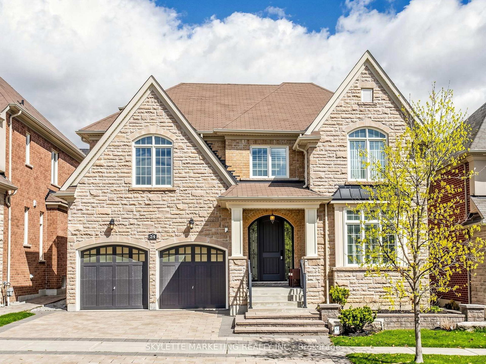 24-royal-west-road-n-markham-ontario-n13076164