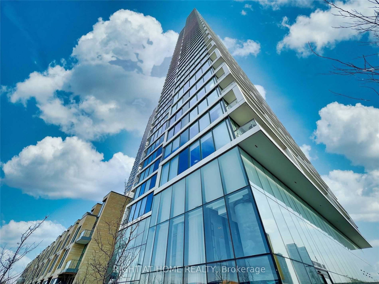 5-buttermill-avenue-vaughan-ontario-n13076170