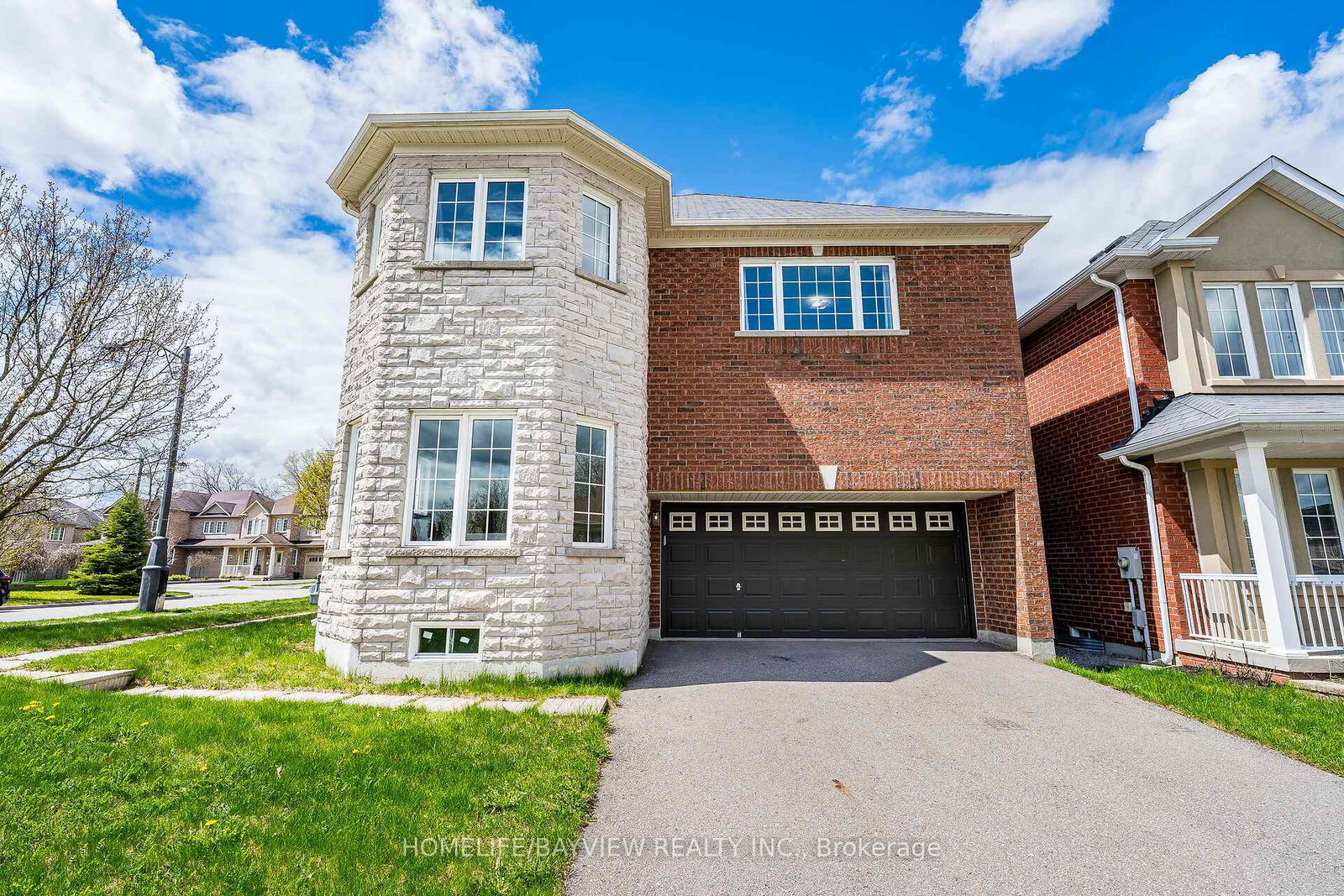 212-ray-snow-boulevard-newmarket-ontario-n13076348