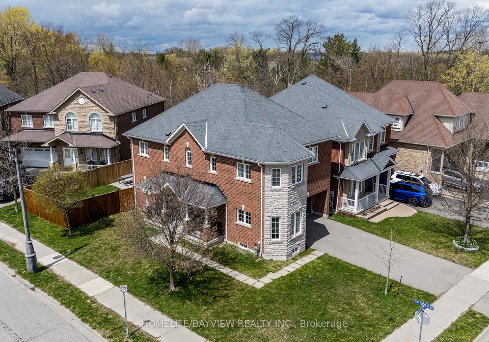 212-ray-snow-boulevard-newmarket-ontario-n13076348