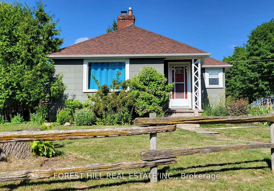 61-roxborough-road-newmarket-ontario-n13076930
