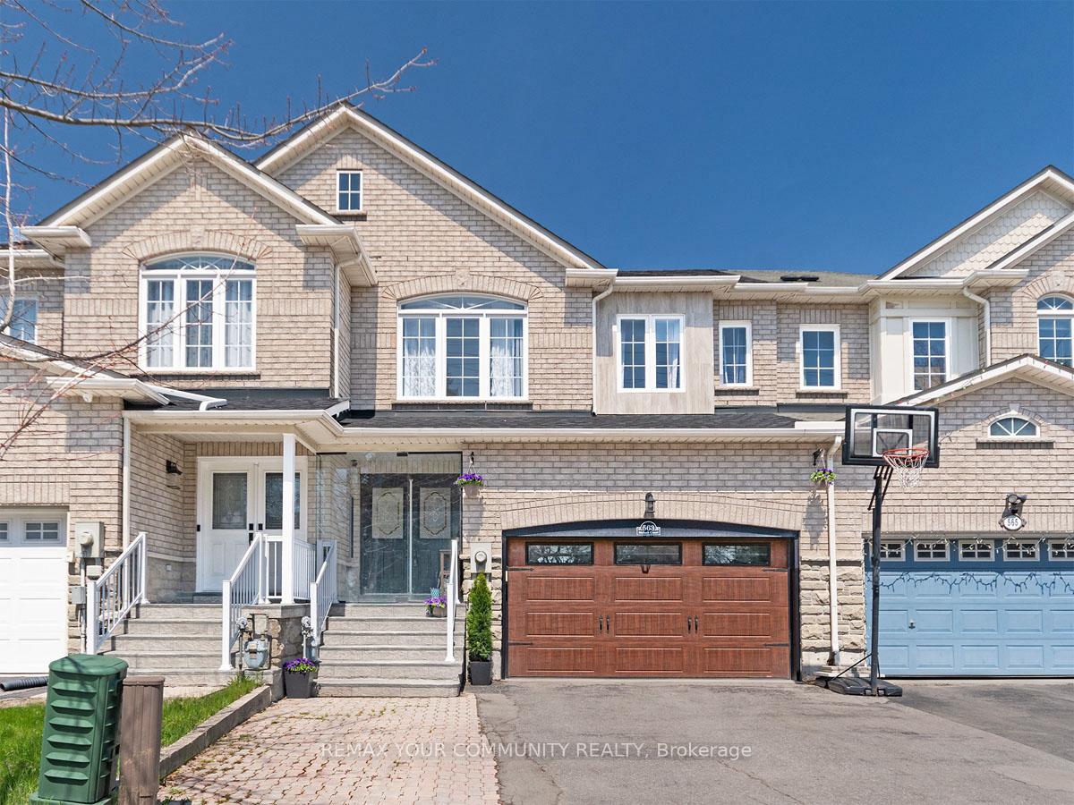 563-mulock-court-newmarket-ontario-n13077098