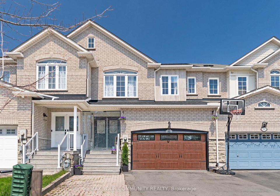 563-mulock-court-newmarket-ontario-n13077098