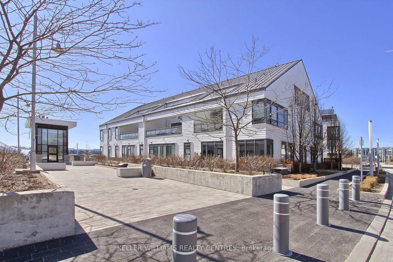 2broward-way-innisfil-ontario-n13077442