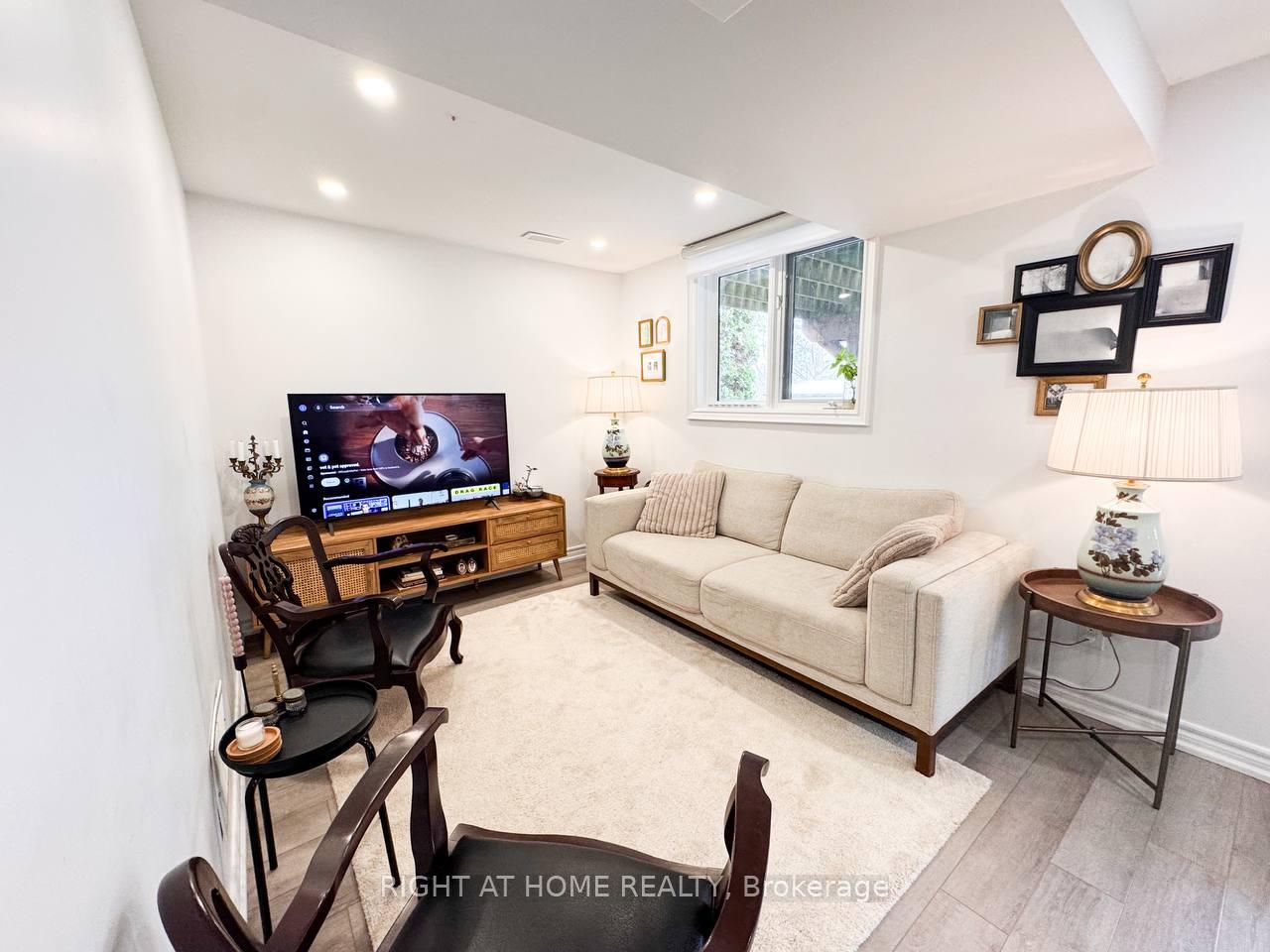 361-gaston-place-newmarket-ontario-n13077456