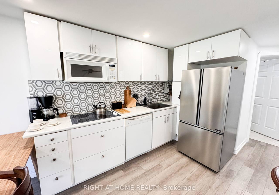 361-gaston-place-newmarket-ontario-n13077456