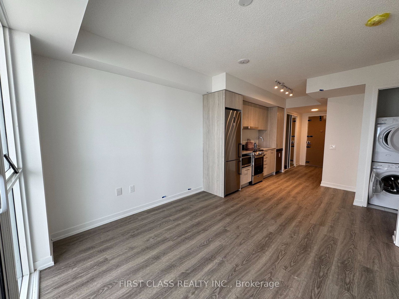 195-commerce-street-vaughan-ontario-n13077528