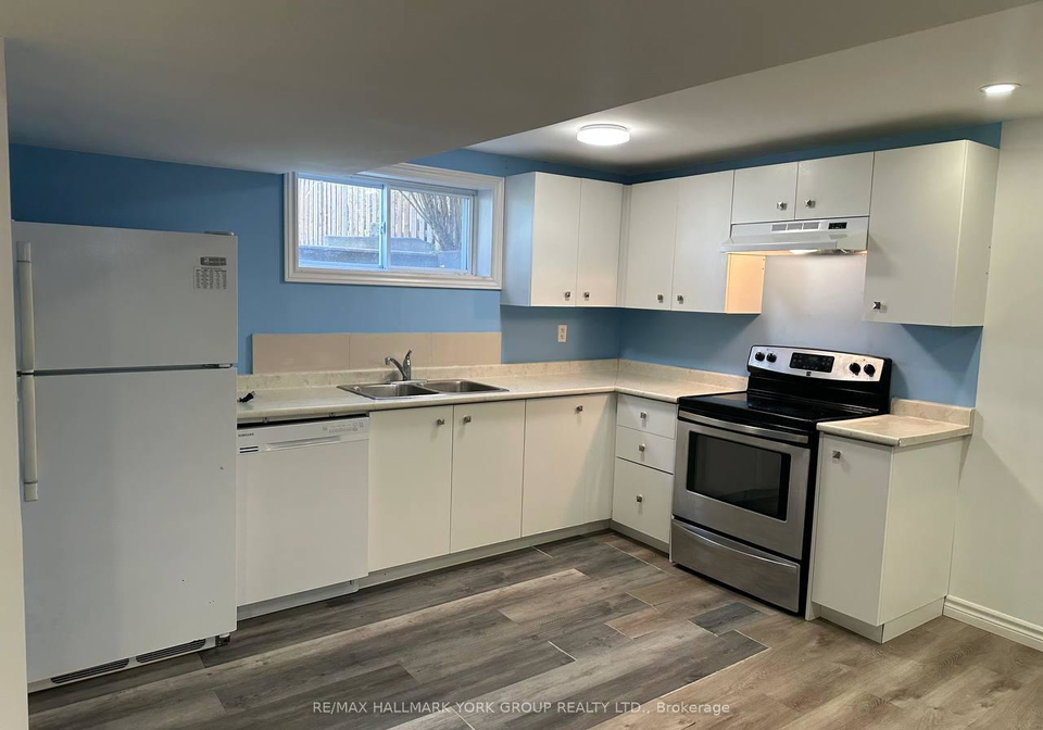 222-currey-crescent-newmarket-ontario-n13077556