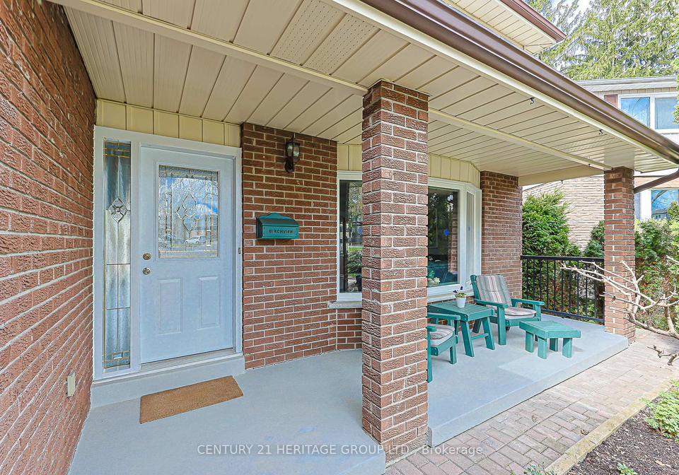 210-thornwillow-court-newmarket-ontario-n13077754