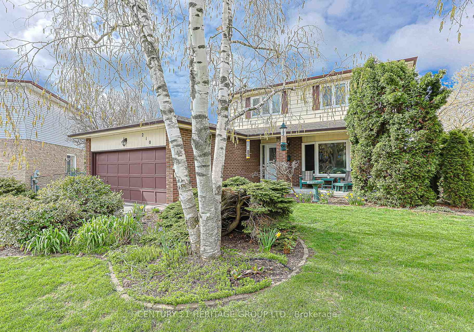 210-thornwillow-court-newmarket-ontario-n13077754