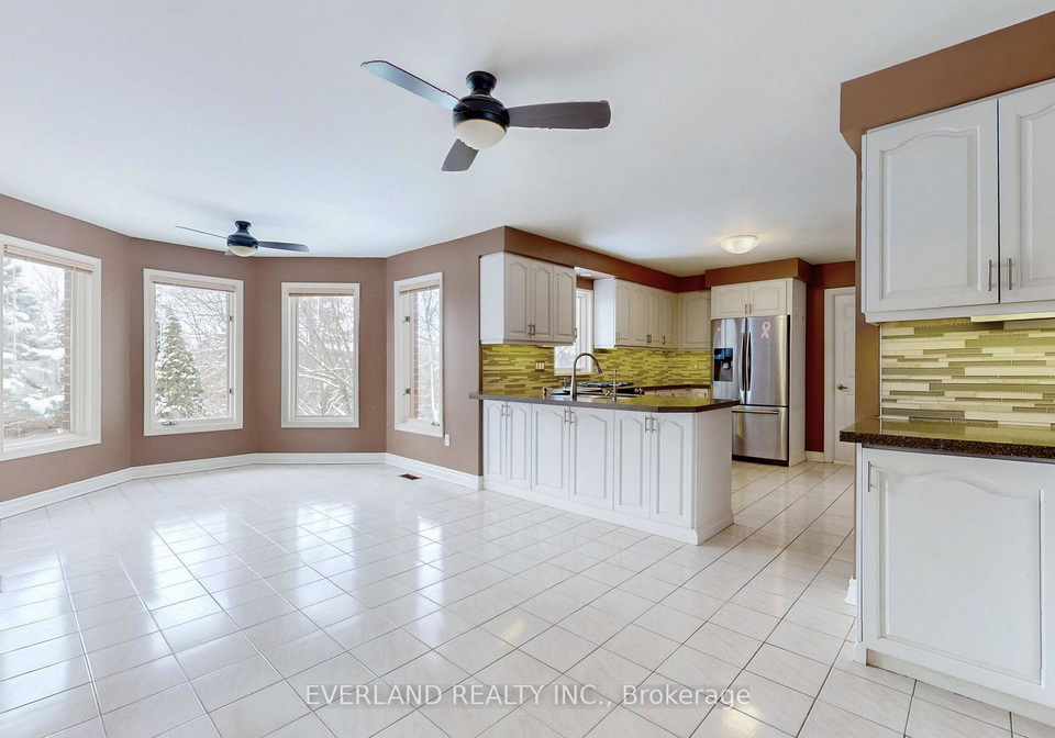 173-thompson-drive-east-gwillimbury-ontario-n13078326