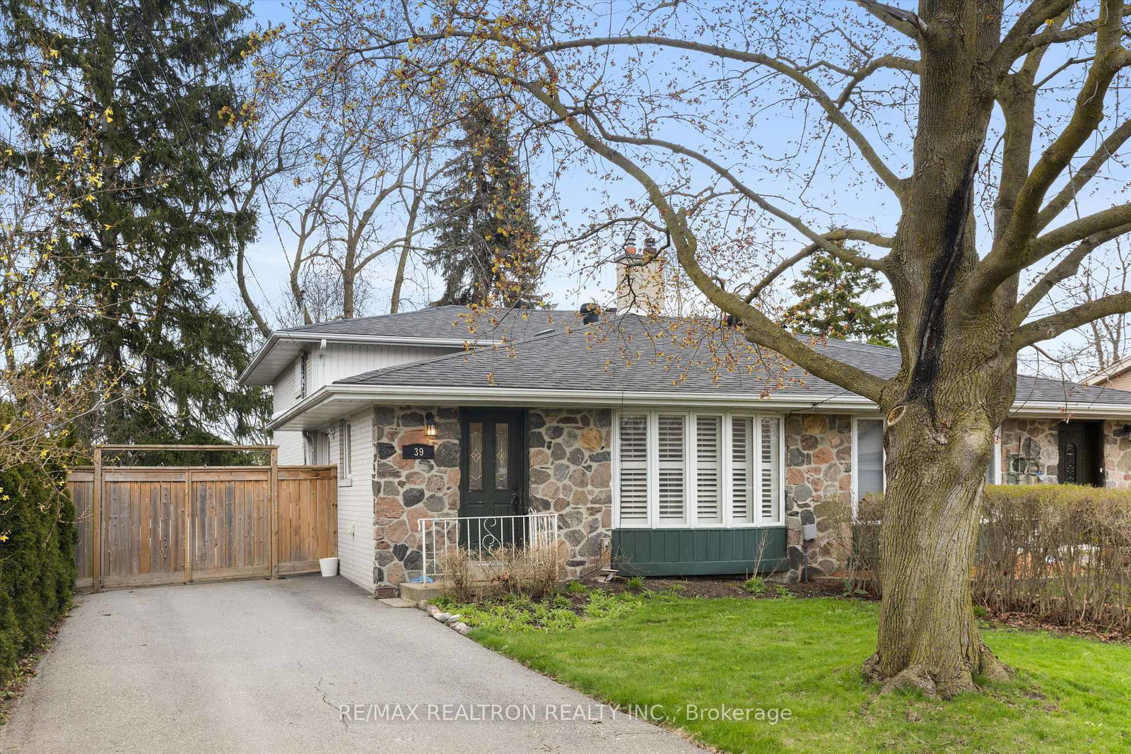 39-jasper-drive-aurora-ontario-n13078566