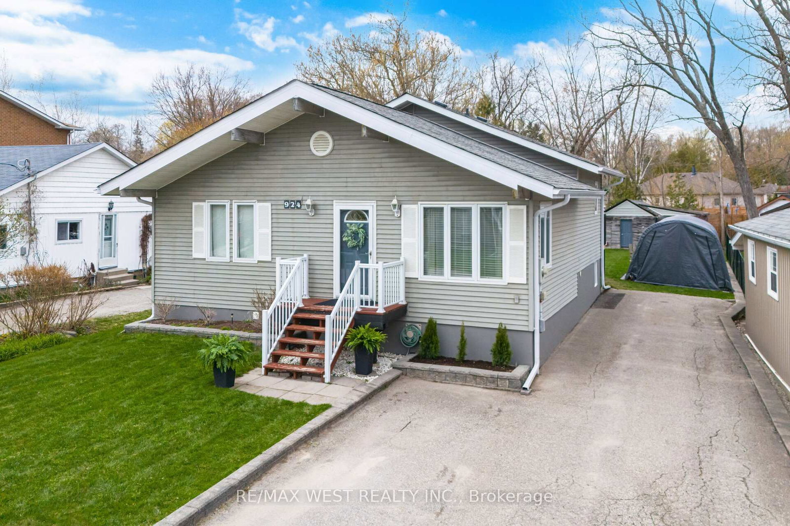 924-vicrol-drive-innisfil-ontario-n13078620