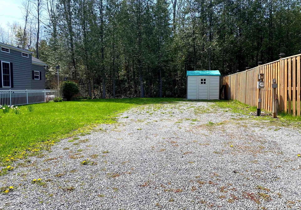 53-horseshoe-circle-georgina-ontario-n13078972