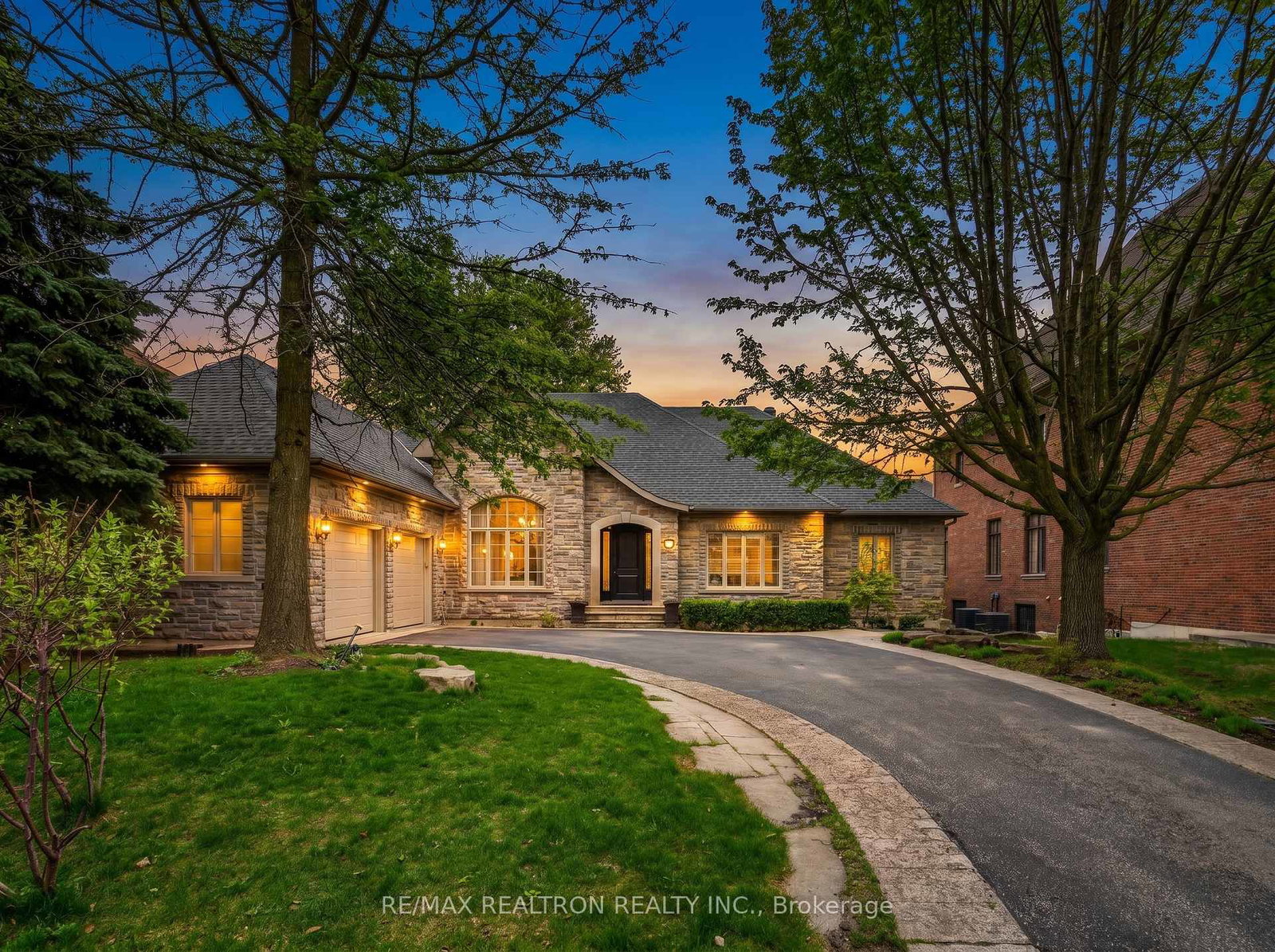 103-duncan-road-richmond-hill-ontario-n13079034