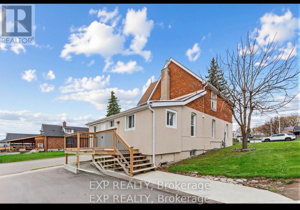 79-barrie-st-street-e-bradford-west-gwillimbury-ontario-n13079228