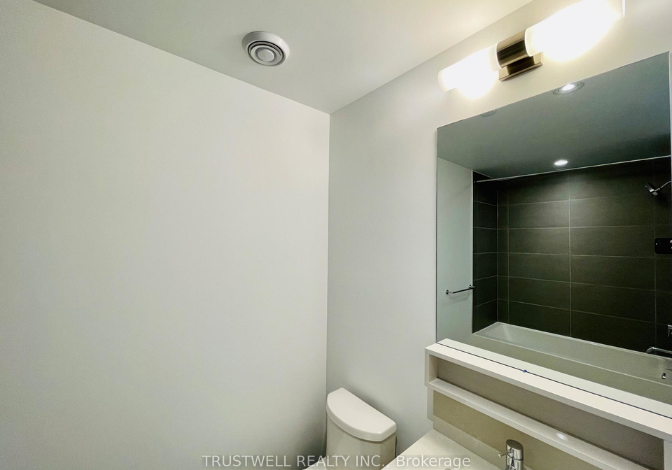 898-portage-parkway-vaughan-ontario-n13079256