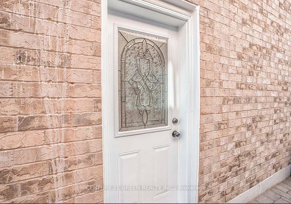 9-andriana-crescent-markham-ontario-n13079734